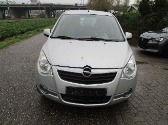 Salvage car Opel Agila  2011/1
