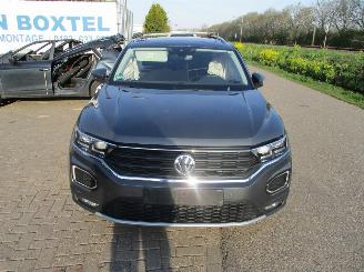 rozbiórka samochody osobowe Volkswagen T-Roc  2019/1