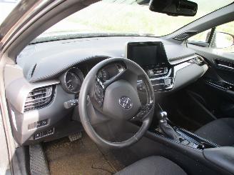 Toyota CH-R  picture 6