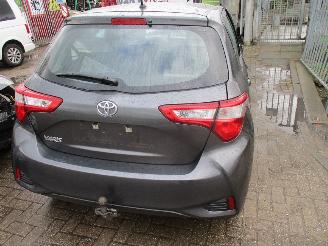 Salvage car Toyota Yaris  2019/1