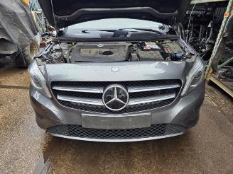 damaged passenger cars Mercedes A-klasse A (W176), Hatchback, 2012 / 2018 1.5 A-180 CDI, A-180d 16V 2015/11