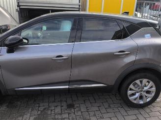 Salvage car Renault Captur Captur II (RJB), SUV, 2020 1.0 TCe 90 12V 2021/5