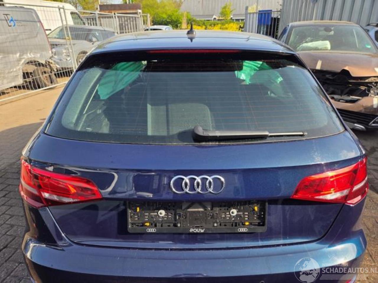 Audi A3 A3 Sportback (8VA/8VF), Hatchback 5-drs, 2012 / 2020 1.0 30 TFSI 12V