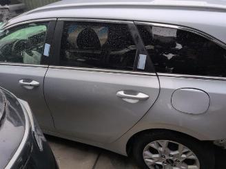 Auto da rottamare Kia Cee d Ceed Sportswagon (CDF), Combi 5-drs, 2018 1.0i T-GDi 12V 2022/8