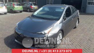 disassembly passenger cars Toyota Prius  2018/7
