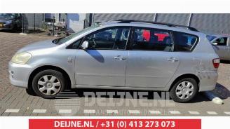 Toyota Avensis-verso  picture 2