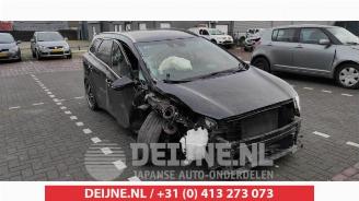 Vaurioauto  passenger cars Kia Cee d  2012/10