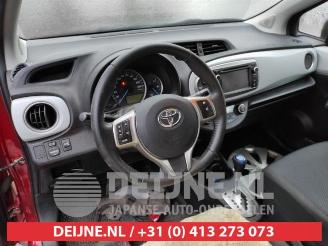 Toyota Yaris Yaris III (P13), Hatchback, 2010 / 2020 1.5 16V Hybrid picture 13