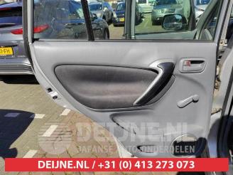 Toyota Rav-4 RAV4 (A2), Terreinwagen, 2000 / 2005 2.0 16V VVT-i 4x4 picture 11