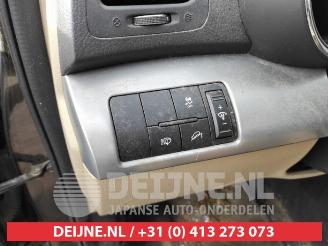 Kia Sorento Sorento II (XM), SUV, 2009 / 2015 2.4 16V 4x2 picture 12