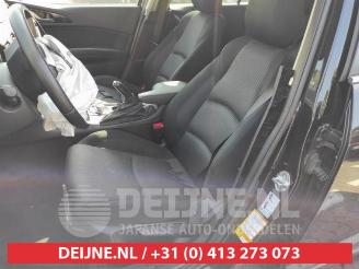 Mazda 3 3 (BM/BN), Hatchback, 2013 / 2019 2.2 SkyActiv-D 150 16V picture 19