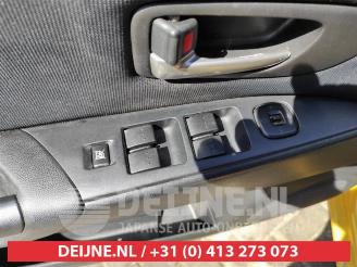 Mazda 3 3 Sport (BK), Hatchback, 2003 / 2009 1.6i 16V picture 10