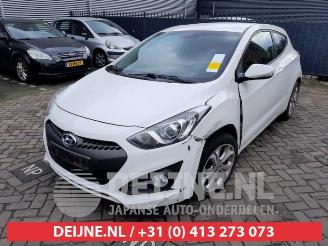 Hyundai I-30 i30 (GDHB5), Hatchback, 2011 1.6 CRDi Blue Drive 16V VGT picture 3