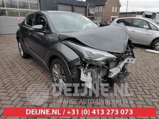Démontage voiture Toyota C-HR C-HR (X1,X5), SUV, 2016 1.8 16V Hybrid 2021/0