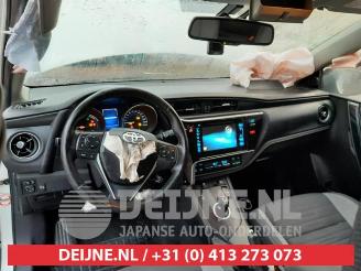 Toyota Auris Touring Sports Auris Touring Sports (E18), Combi, 2013 / 2018 1.8 16V Hybrid picture 17