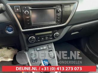 Toyota Auris Auris (E18), Hatchback 5-drs, 2012 / 2019 1.8 16V Hybrid picture 24
