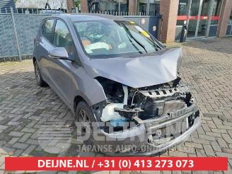 skadebil auto Hyundai I-10 i10 (B5), Hatchback, 2013 / 2019 1.0 12V 2015