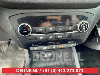 Hyundai I-20 i20 (GBB), Hatchback, 2014 / 2020 1.0 T-GDI 120 12V picture 22