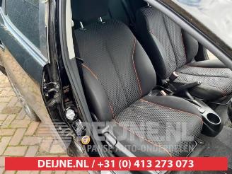 Mazda 2 2 (DE), Hatchback, 2007 / 2015 1.3 16V MZR picture 15