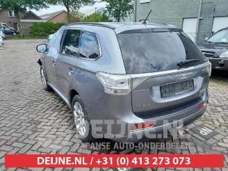 Mitsubishi Outlander Outlander (GF/GG), SUV, 2012 / 2022 2.0 16V PHEV 4x4 picture 5
