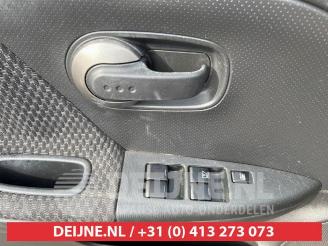 Nissan Note Note (E11), MPV, 2006 / 2013 1.6 16V picture 12