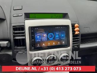 Mazda 5 5 (CR19), MPV, 2004 / 2010 2.0i 16V picture 19