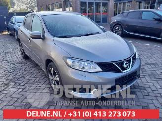 Salvage car Nissan Pulsar Pulsar (C13), Hatchback, 2013 1.2 DIG-T 16V 2014/10