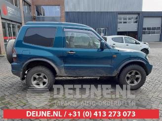 Mitsubishi Pajero Pajero Hardtop (V2/4/6/7), Terreinwagen, 2000 / 2006 3.2 DI-D 16V picture 8