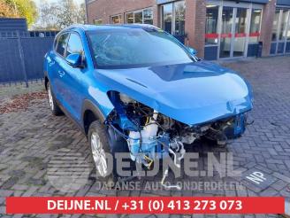 Voiture accidenté Hyundai Tucson Tucson (TL), SUV, 2015 1.6 GDi 16V 2WD 2015
