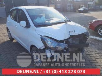 Voiture accidenté Hyundai I-10 i10, Hatchback, 2019 1.0 12V 2023/9