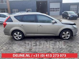 Kia Cee d Cee'd Sporty Wagon (EDF), Combi, 2007 / 2012 1.4 16V picture 8