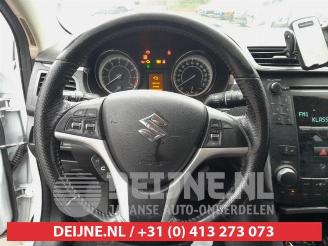 Suzuki Kizashi Kizashi (FRE/FRF), Sedan, 2010 / 2015 2.4 16V 4x4 picture 24