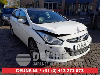 Salvage car Hyundai I-40 i40 CW (VFC), Combi, 2011 / 2019 2.0 GDI 16V 2013/12
