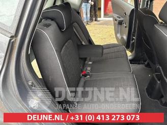 Kia Venga Venga, MPV, 2010 / 2019 1.4 CVVT 16V picture 25
