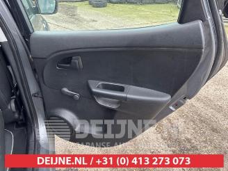 Kia Venga Venga, MPV, 2010 / 2019 1.4 CVVT 16V picture 21