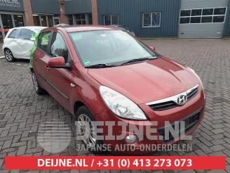 krockskadad bil auto Hyundai I-20 i20, Hatchback, 2008 / 2015 1.4i 16V 2009/4