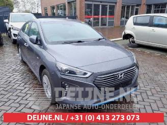 Salvage car Hyundai Ioniq Ioniq, Liftback, 2016 / 2022 1.6 GDI 16V Hybrid 2019/0