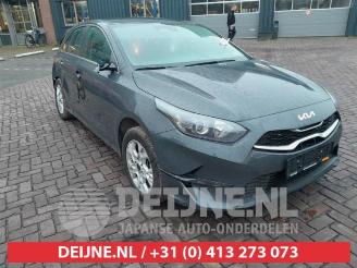 Salvage car Kia Cee d Ceed (CDB5/CDBB), Hatchback 5-drs, 2018 1.0i T-GDi 12V Eco-Dynamics+ 2024/6