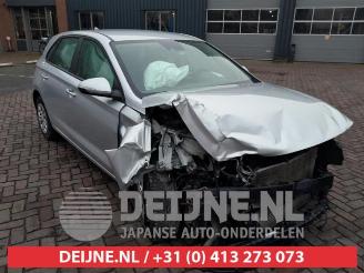 krockskadad bil auto Hyundai I-30 i30 (PDEB5/PDEBB/PDEBD/PDEBE), Hatchback, 2016 1.6 CRDi 16V 2018/9