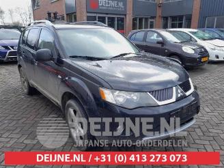 Damaged car Mitsubishi Outlander Outlander (CW), SUV, 2006 / 2012 2.0 DI-D 16V 4x4 2007/2