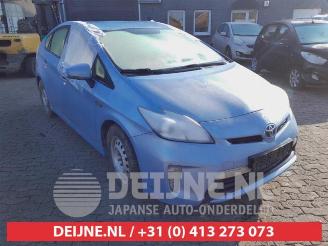 demontáž osobní automobily Toyota Prius Prius (ZVW3), Hatchback, 2009 / 2016 1.8 16V Plug-in 2013/12