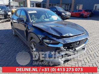 Salvage car Mazda CX-30 CX-30 (DM), SUV, 2019 2.0 e-SkyActiv-G 122 16V 2019