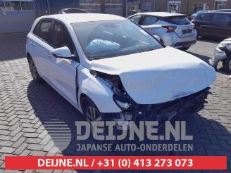 Salvage car Hyundai I-30 i30 (GDHB5), Hatchback, 2011 1.4 16V 2019