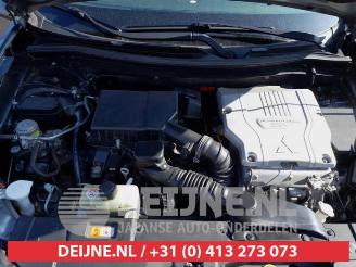 Mitsubishi Outlander Outlander (GF/GG), SUV, 2012 / 2022 2.0 16V PHEV 4x4 picture 22