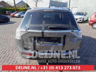 Mitsubishi Outlander Outlander (GF/GG), SUV, 2012 / 2022 2.0 16V PHEV 4x4 picture 6