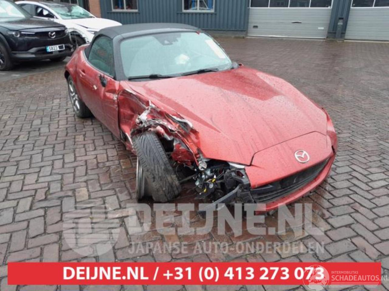 Mazda MX-5 MX-5 RF (ND), Cabrio, 2015 1.5 Skyactiv G-131 16V