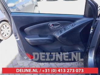 Hyundai Ix35 iX35 (LM), SUV, 2009 / 2015 2.0 CRDi 16V 4x4 picture 11