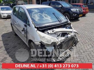 Damaged car Toyota Verso S Verso S, MPV, 2010 / 2016 1.33 16V Dual VVT-I 2011/7