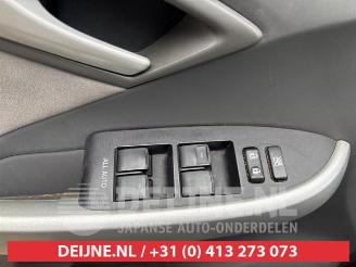 Toyota Prius Prius (ZVW3), Hatchback, 2009 / 2016 1.8 16V picture 16