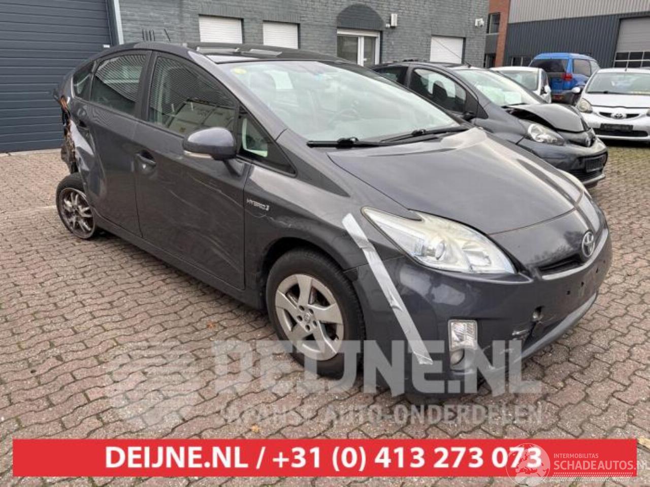 Toyota Prius Prius (ZVW3), Hatchback, 2009 / 2016 1.8 16V